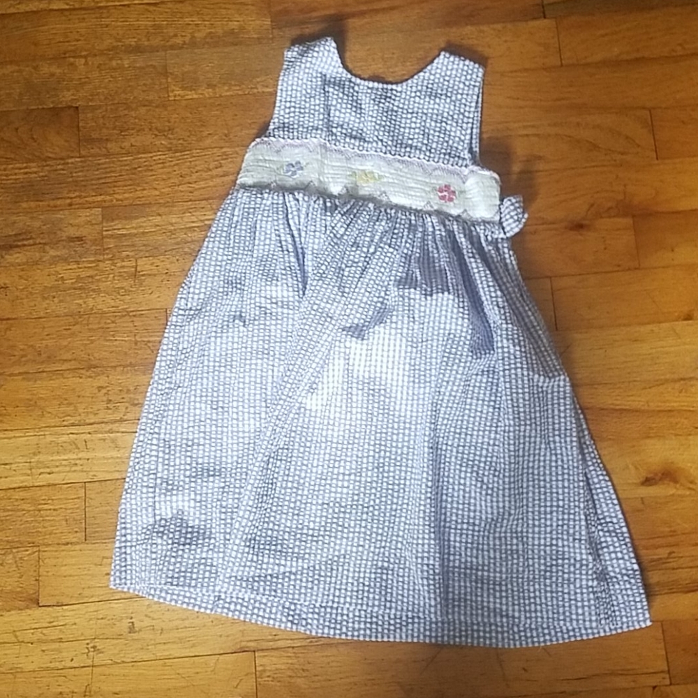 Girls dress